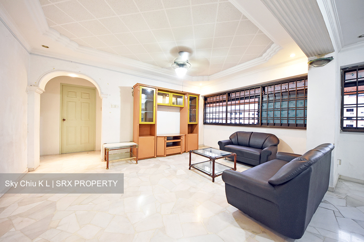 Blk 577 Hougang Avenue 4 (Hougang), HDB Executive #176120362